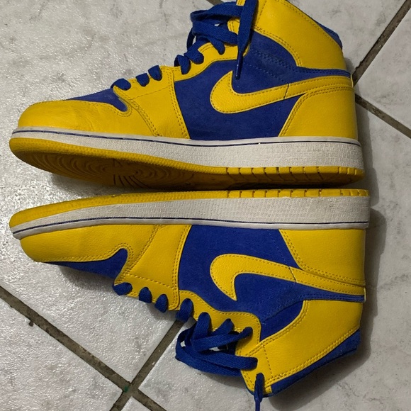Nike air 1’s retro high OG - Picture 3 of 6